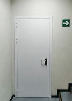 Белая пожаростойкая дверь (ул. Дубовой Рощи)