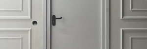 Установка однопольной двери EI 60 для медицинской клиники на Охотном ряду
