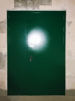 Дверь с кодовым замком, фото спереди (ул. Электрозаводская)