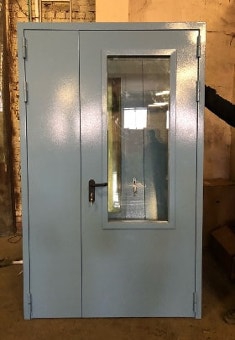 Дверь со стеклопакетом