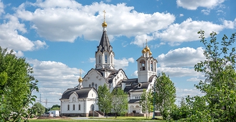 Установка дверей в Константино-Еленинском женском монастыре