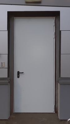 Однопольная дверь (магазин «Стокманн» в ТРК «Мега Белая дача»)
