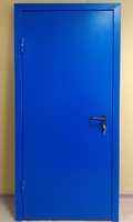 Ярко-синяя противопожарная дверь