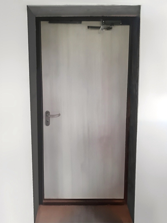 Огнестойкая дверь с МДФ, фото изнутри